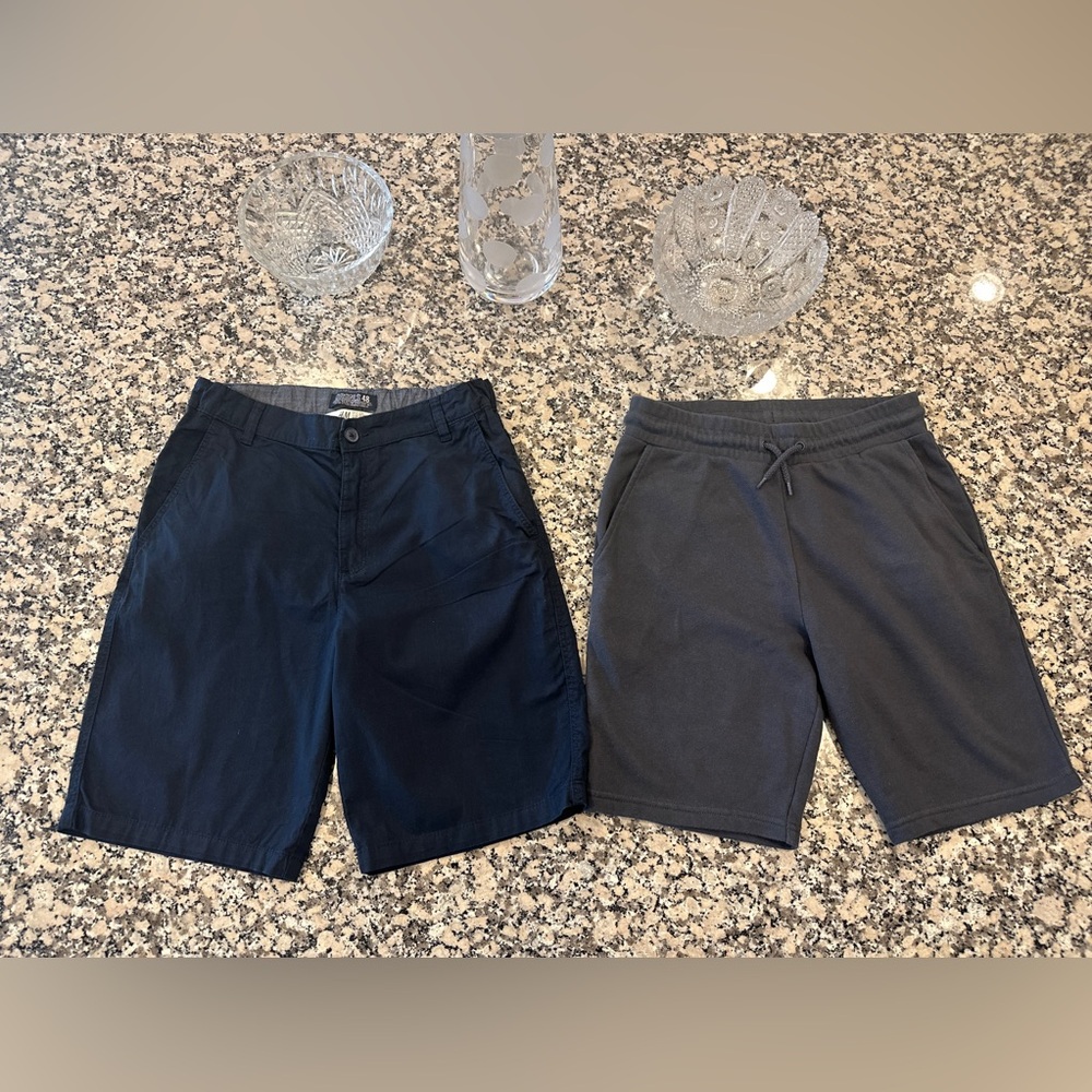 (2) H&M Boys Shorts - Size US 20 (UK 14Y+) - Good Condition!